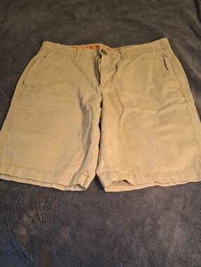 Men's Urban Pipeline Ultraflex Flat Front Khaki Shorts